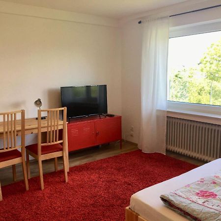 Mayen, Im Mohren, Privatzimmer Nr2, Waldrand, Nahe Nurburgring & Burg Eltz, Gemeinschaftsbad מראה חיצוני תמונה