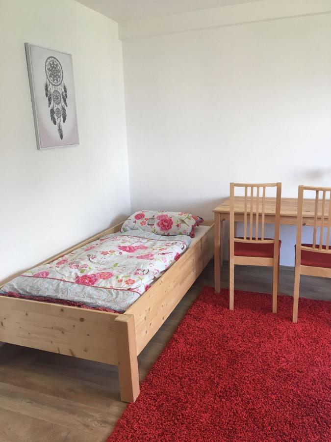 Mayen, Im Mohren, Privatzimmer Nr2, Waldrand, Nahe Nurburgring & Burg Eltz, Gemeinschaftsbad מראה חיצוני תמונה