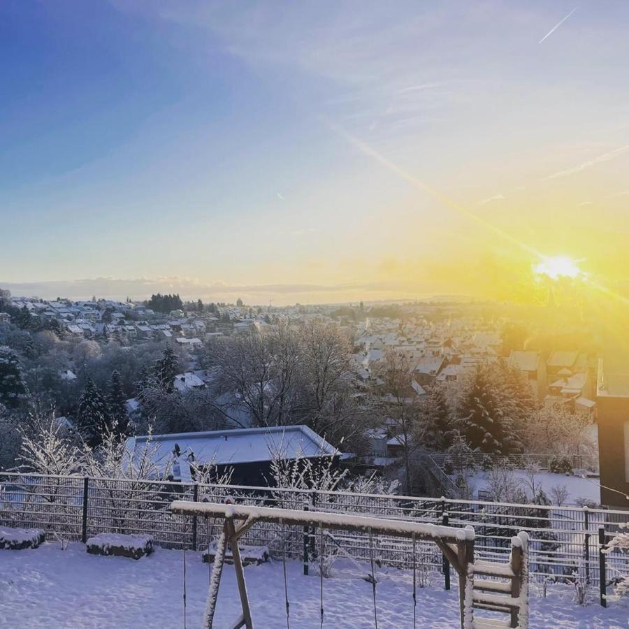 Mayen, Im Mohren, Privatzimmer Nr2, Waldrand, Nahe Nurburgring & Burg Eltz, Gemeinschaftsbad מראה חיצוני תמונה